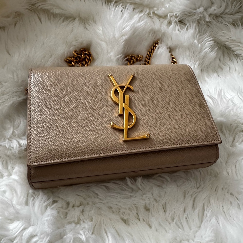 Ysl KATE SMALL IN GRAIN DE POUDRE EMBOSSED LEATHER